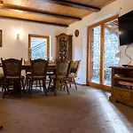 Chill On Hill - *